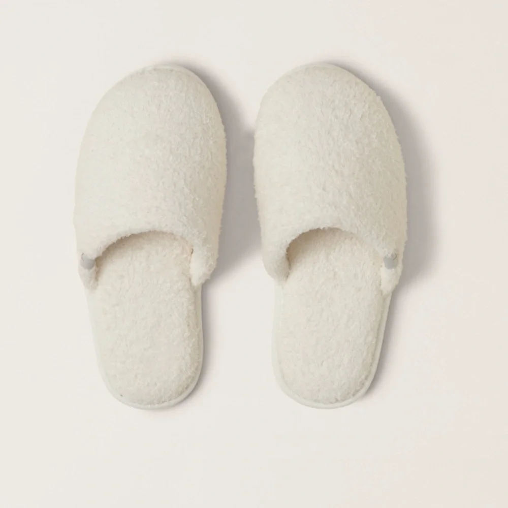 Barefoot Dreams NWT Slippers Size Medium(7/8) In Cream